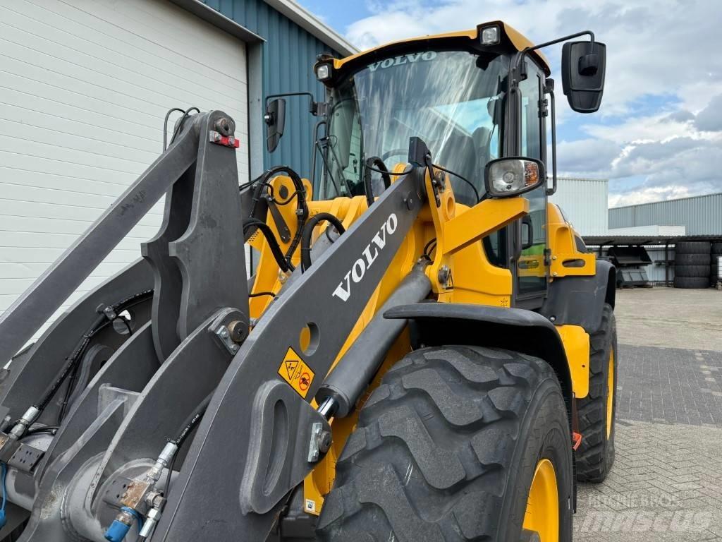 Volvo L50HS Incarcator pe pneuri