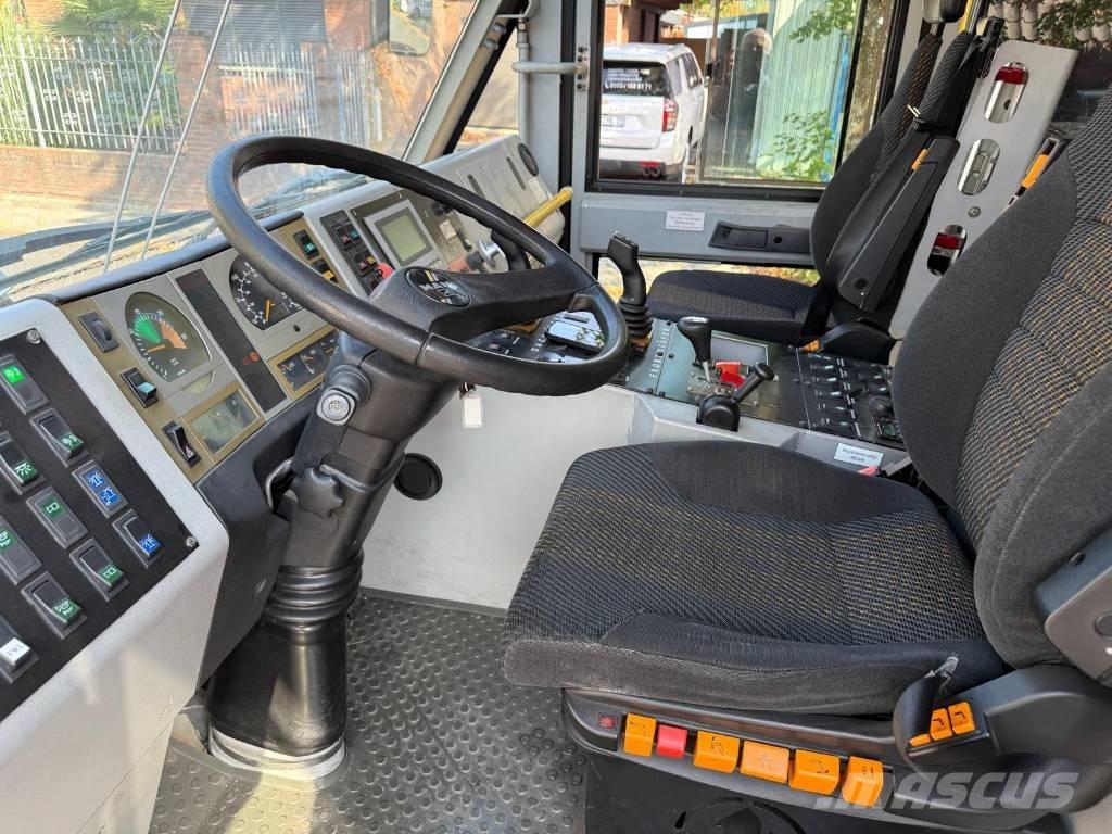 MAN X 1000 , 8 x 8 Camion de pompier