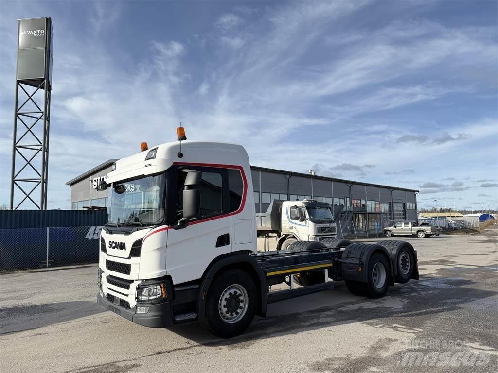 Scania P 360 6X2 Camion cabina sasiu