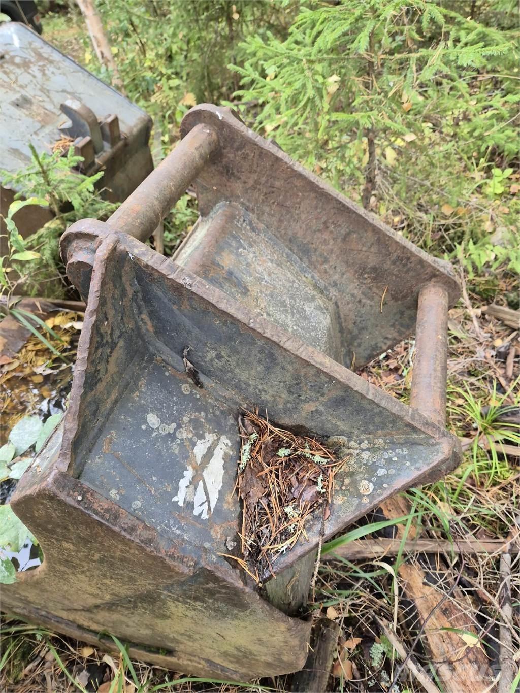  Kynsikauha S40 Pistoane