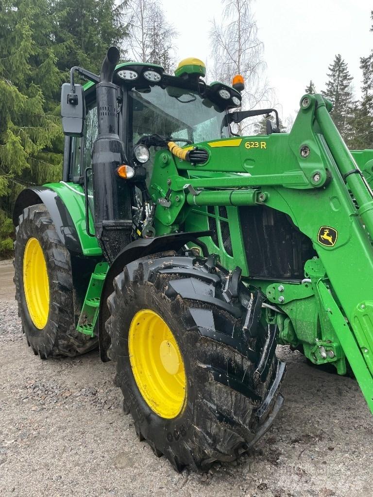 John Deere 6120 M Tractoare