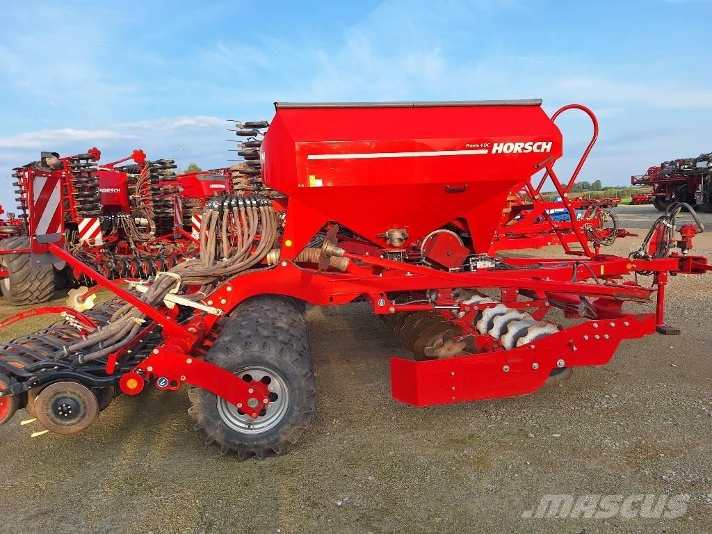 Horsch Pronto 4 DC Perforatoare