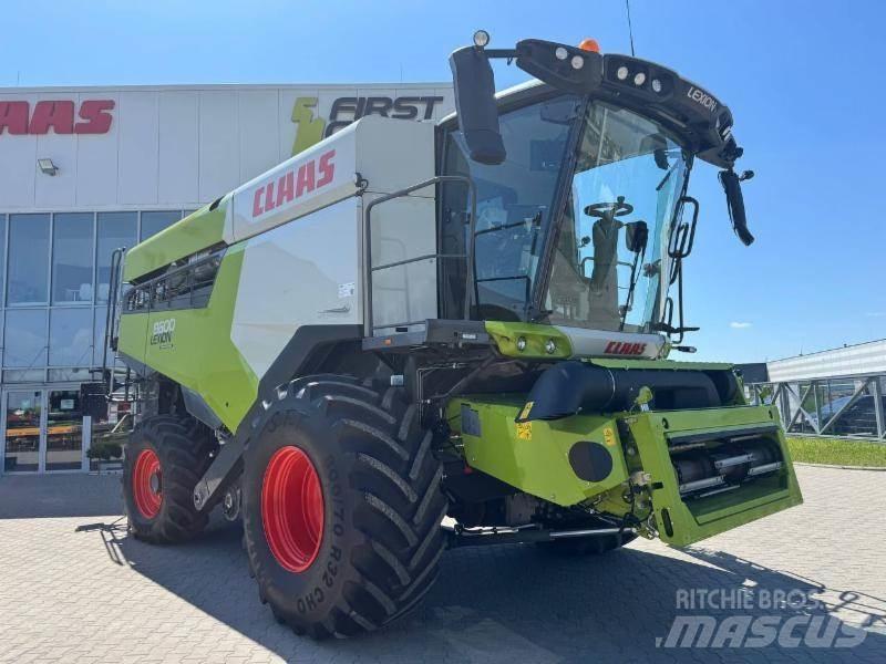 CLAAS LEXION 8600 Combine de secerat