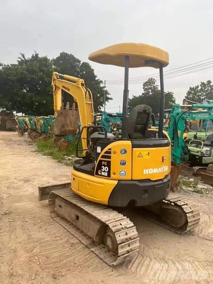 Komatsu PC 30 Excavatoare pe șenile
