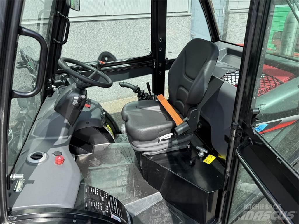 Manitou MC25-4 Masini de teren dificil