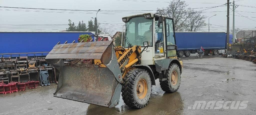 Liebherr L 506 Incarcator pe pneuri