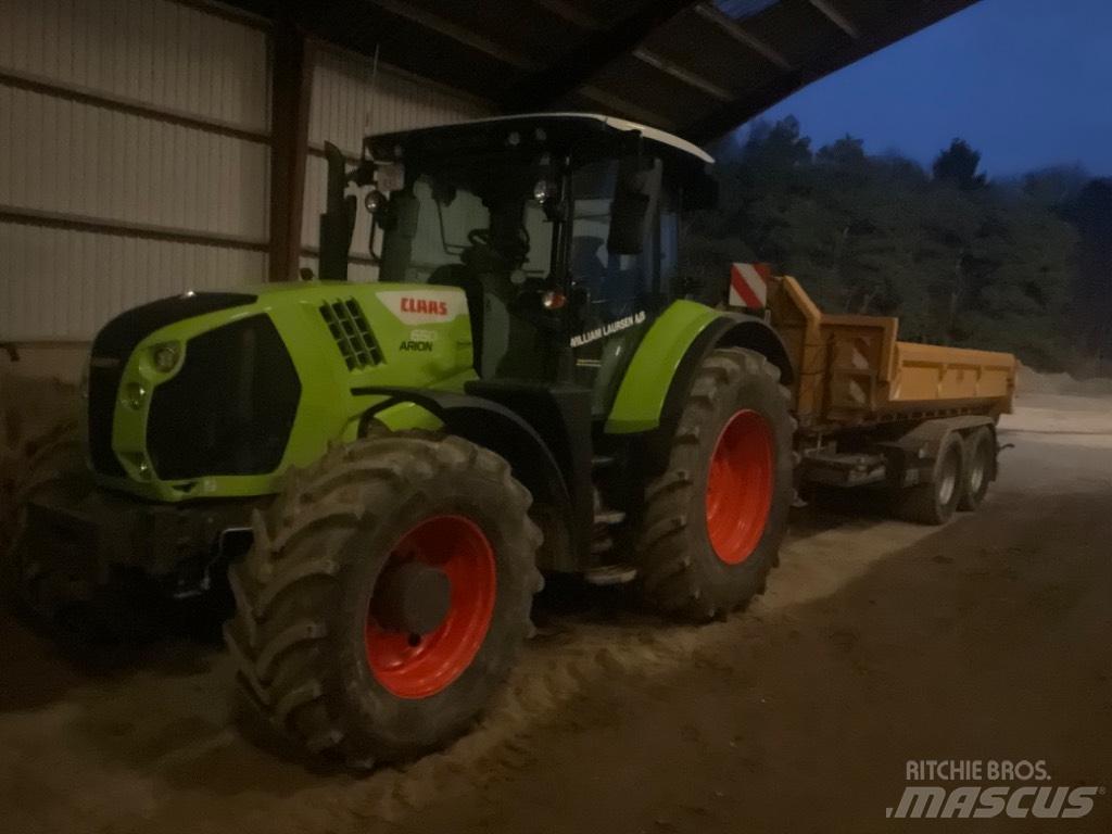 CLAAS ARION 650 cis + Tractoare