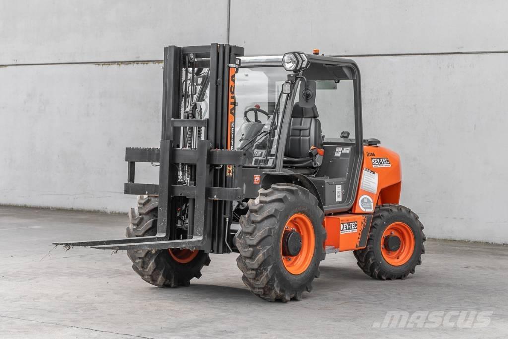 Ausa C 251 H x4 Stivuitor diesel