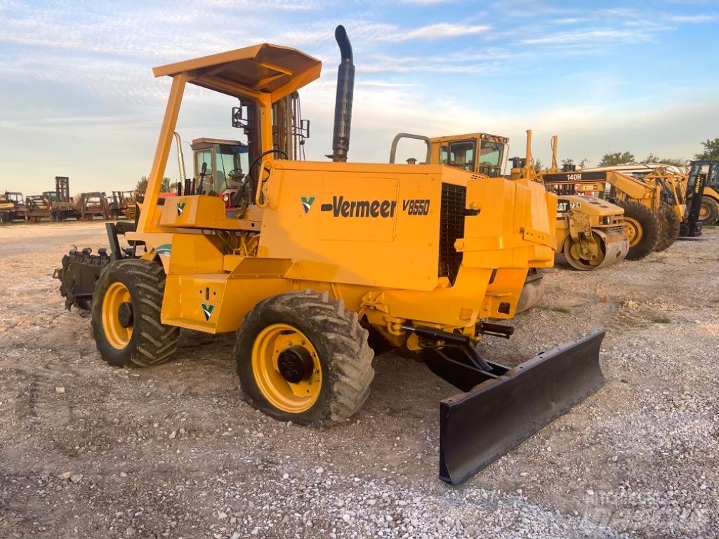 Vermeer V8550 Excavatoare de santuri