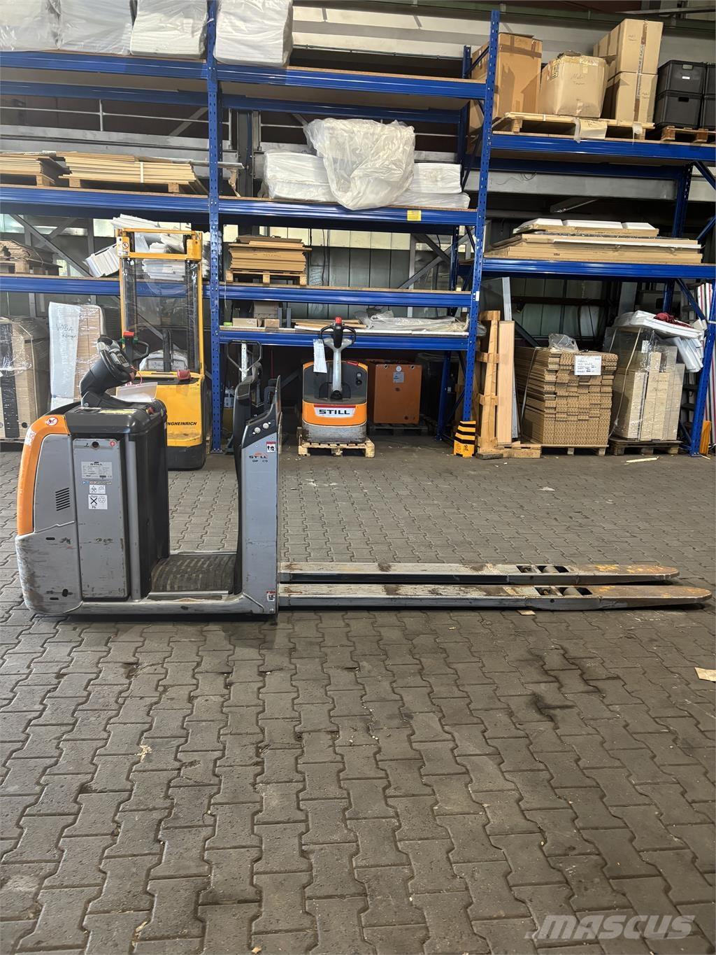 Still OPX 20 Stivuitoare de micã inaltime pentu logistica