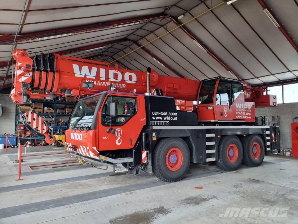Liebherr LTM 1055-1 Macara pentru orice teren