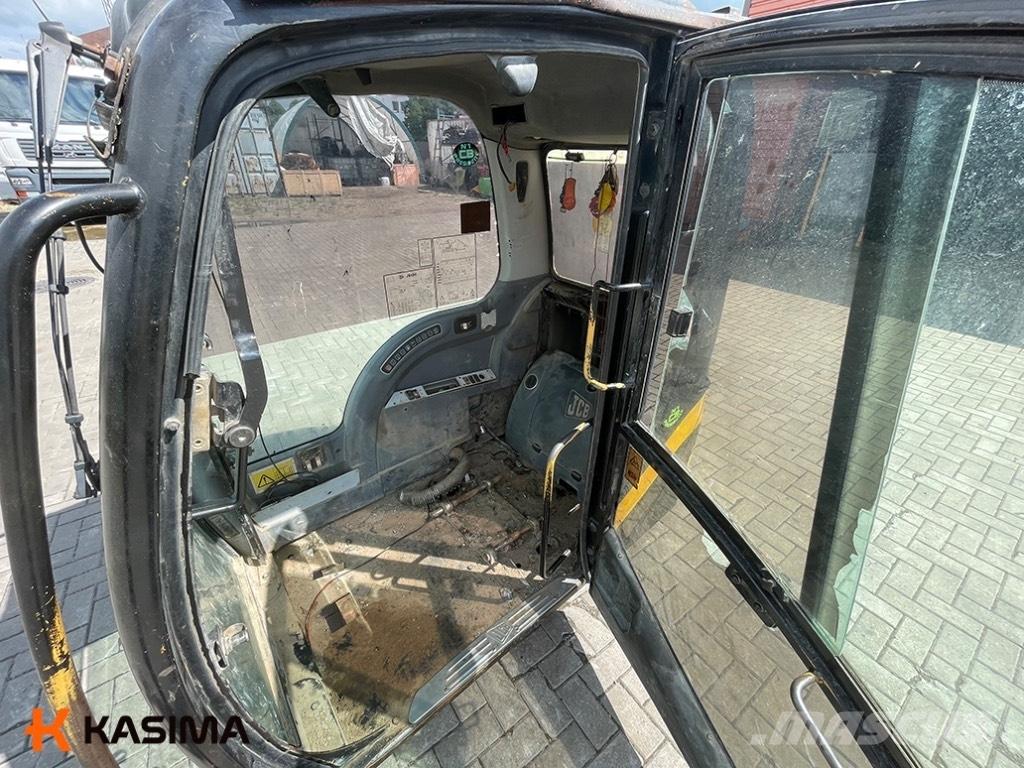 JCB JS130 Cabin Cabine si interior
