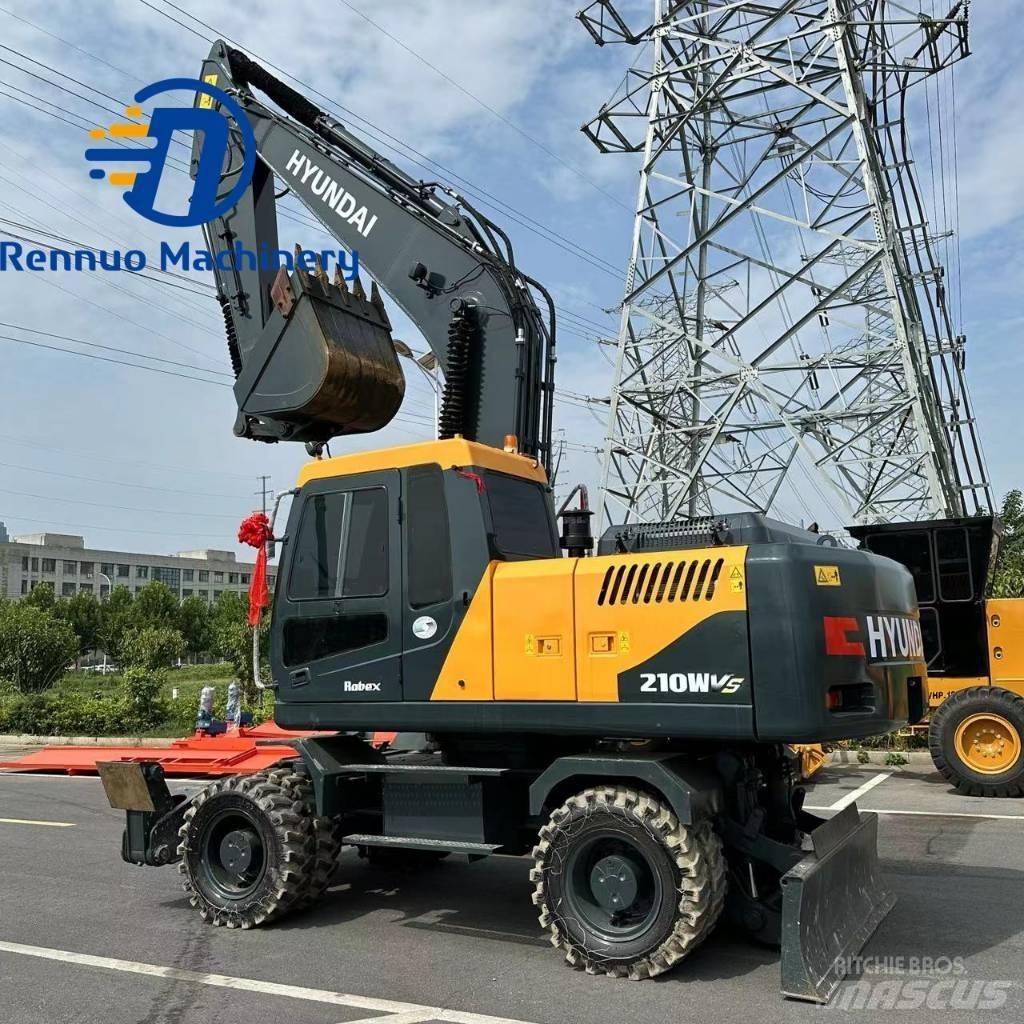 Hyundai 210W-9 Excavatoare cu roti