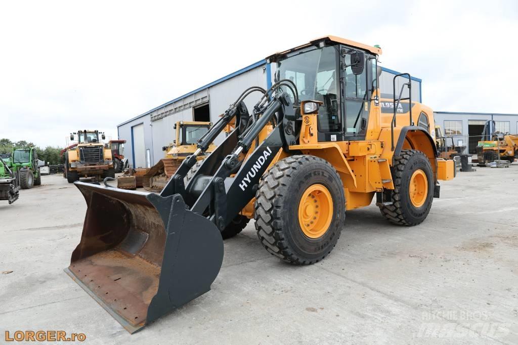 Hyundai HL 955 A Incarcator pe pneuri
