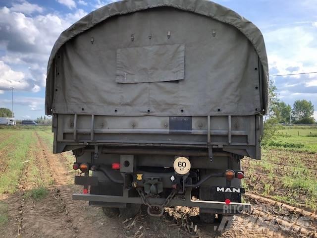 MAN 11-136 4T 4x4 Autocamioane