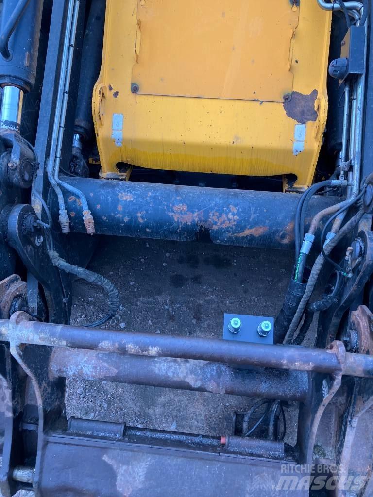JCB 426 E HT Incarcator pe pneuri