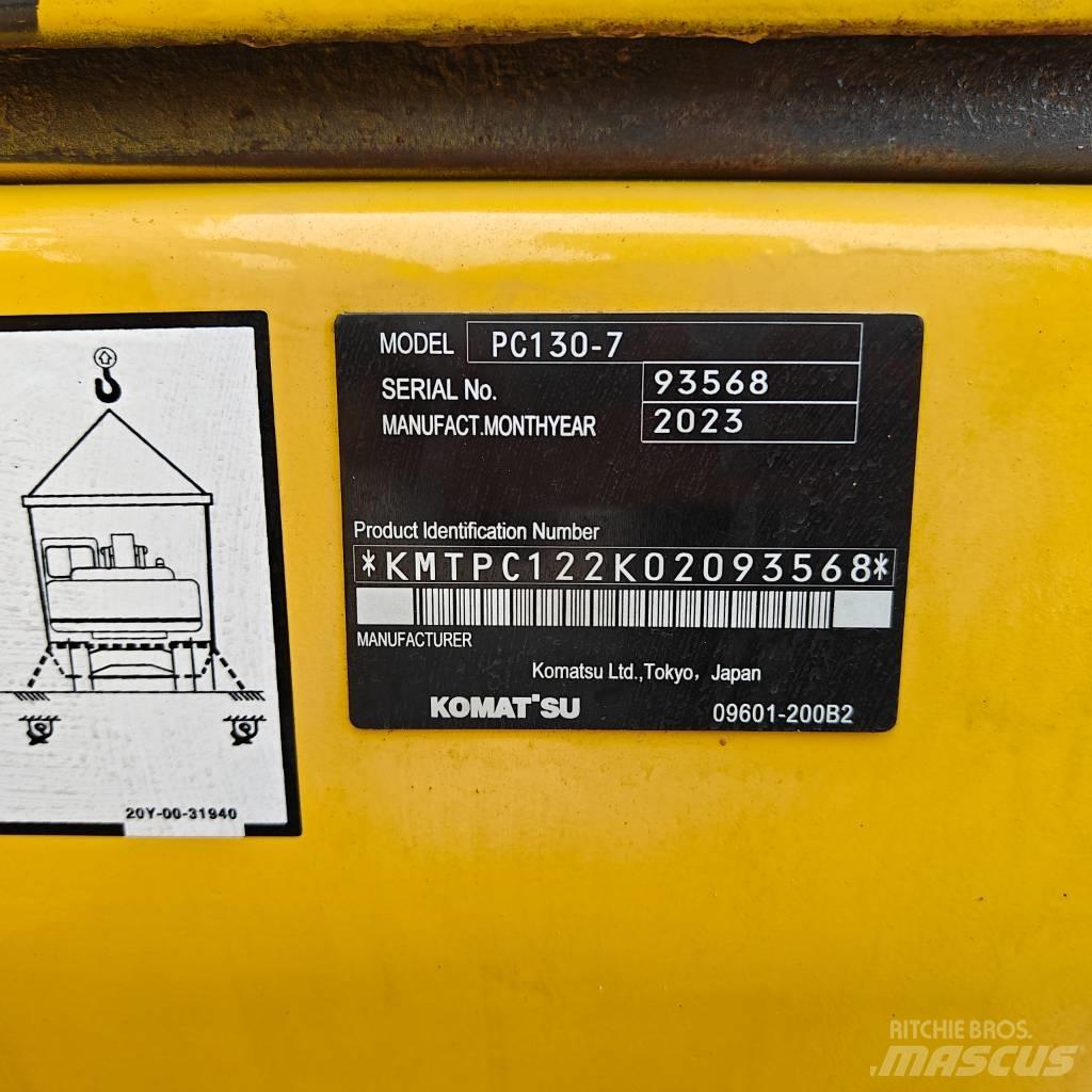 Komatsu 130-7 Excavatoare pe șenile
