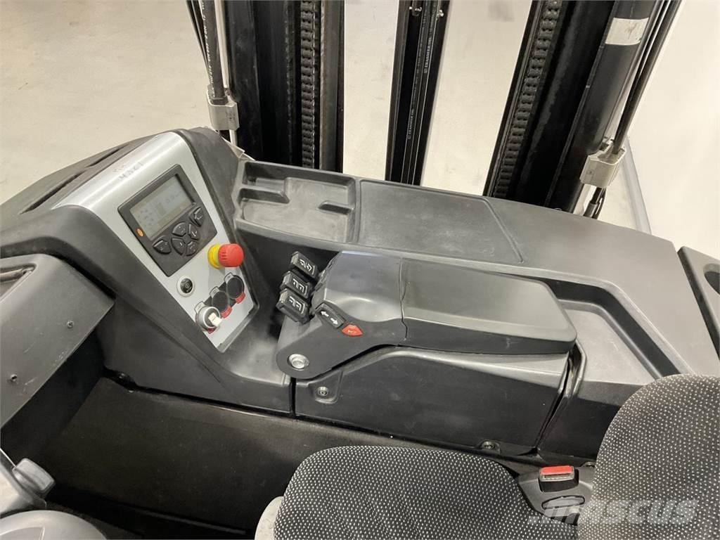 Mitsubishi RB16NH Stivuitor cu catarg retractabil