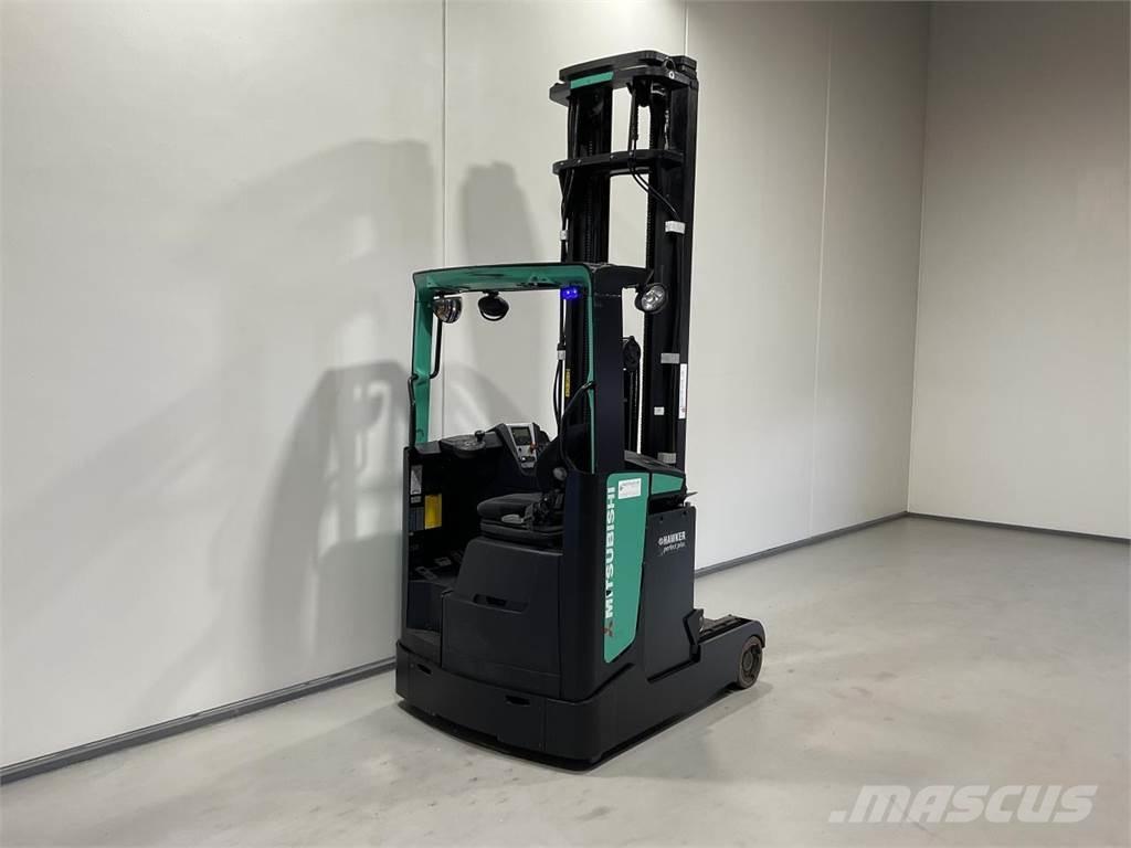 Mitsubishi RB16NH Stivuitor cu catarg retractabil