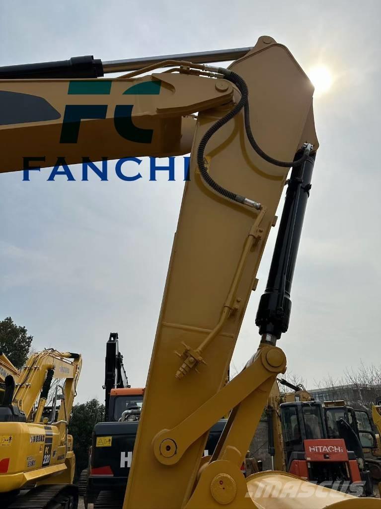 CAT 325 D Excavatoare pe șenile
