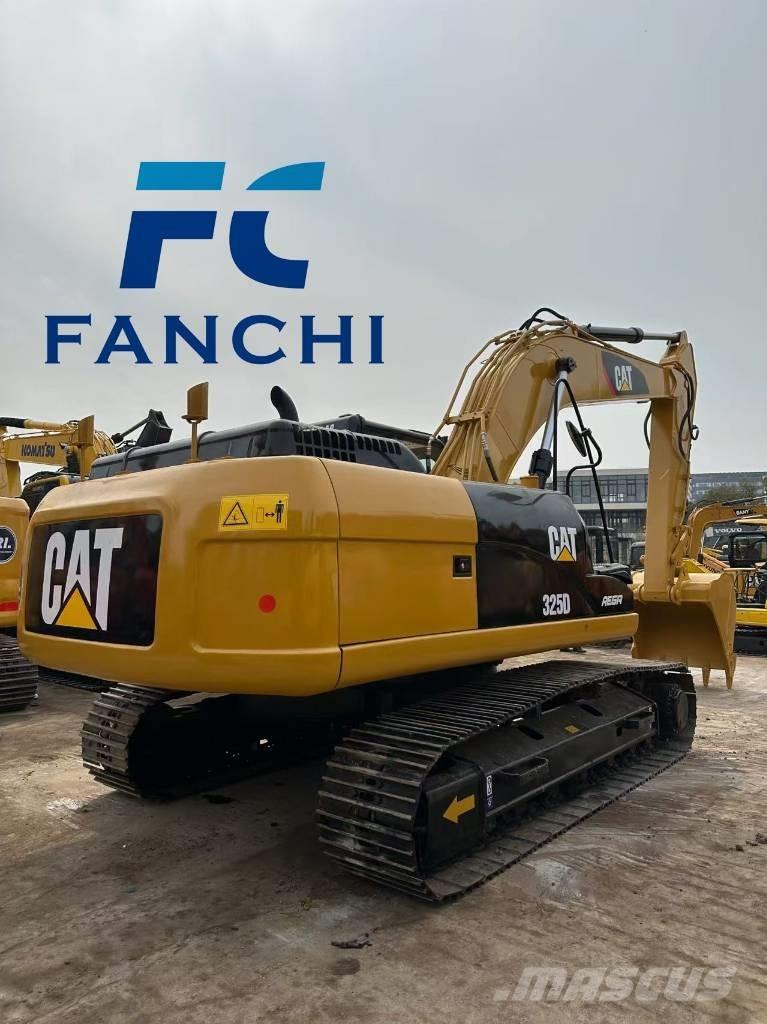 CAT 325 D Excavatoare pe șenile
