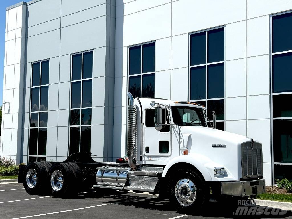 Kenworth T800 Autotractoare