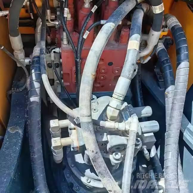 Hyundai 210WVS Excavatoare cu roti