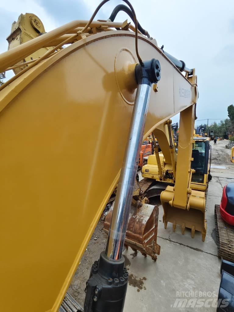 CAT 320 D Excavatoare pe șenile
