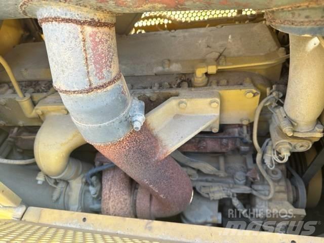 CAT D 5 M XL Buldozere pe senile