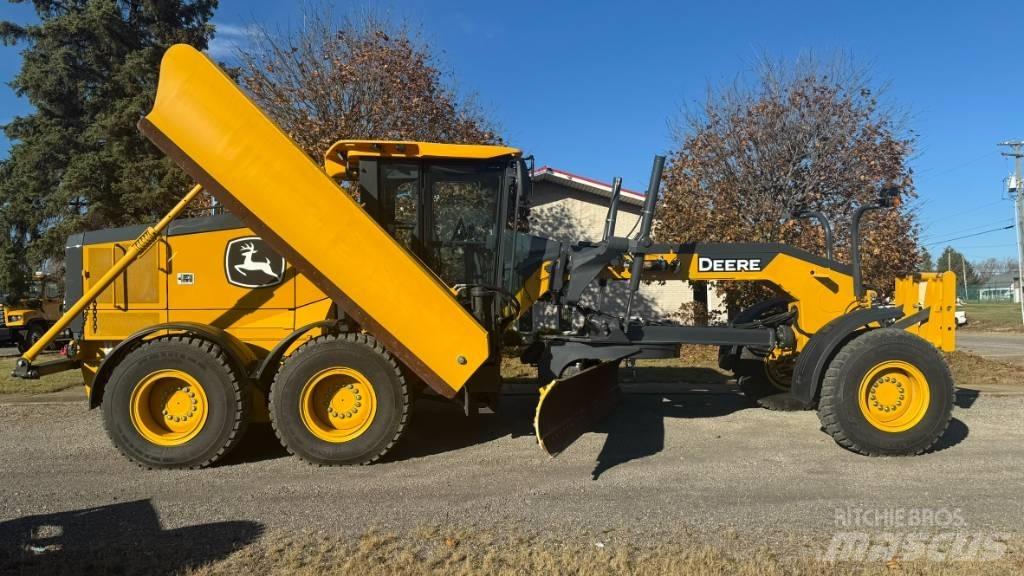 John Deere 872 G Gredere