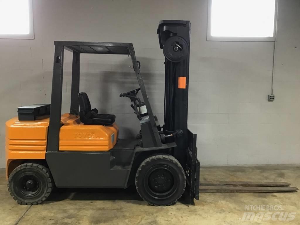Toyota 02-5 FD 30 Strivuitoare-altele
