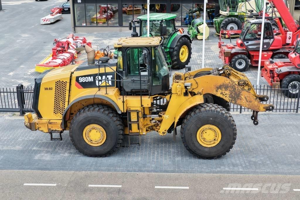 CAT 980M shovel + Bak Incarcator pe pneuri