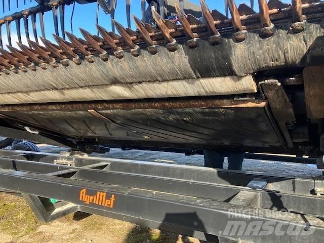 MacDon FD135 Combine capete pentru culegatoare