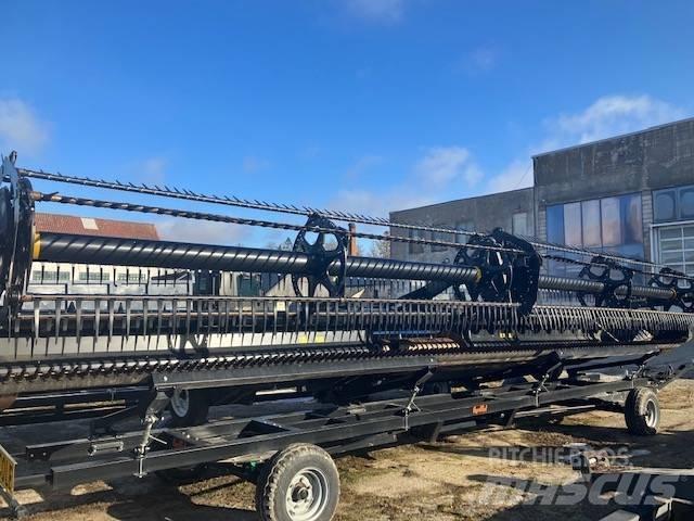 MacDon FD135 Combine capete pentru culegatoare