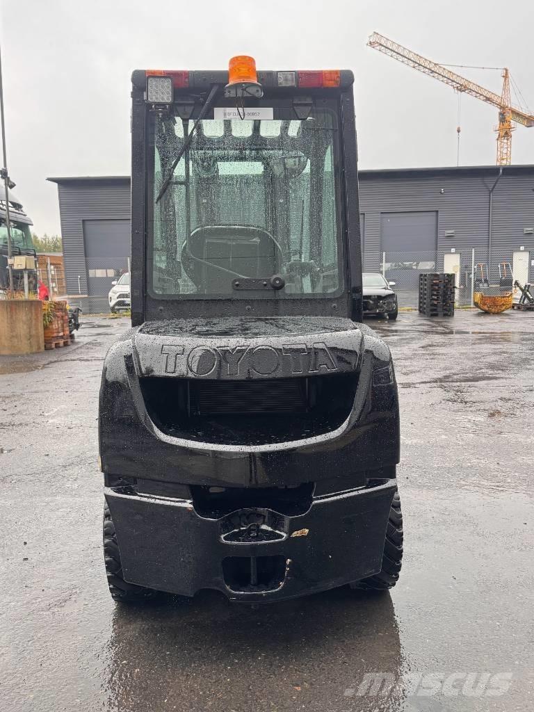 Toyota 02-8 FDF 30 Stivuitor diesel