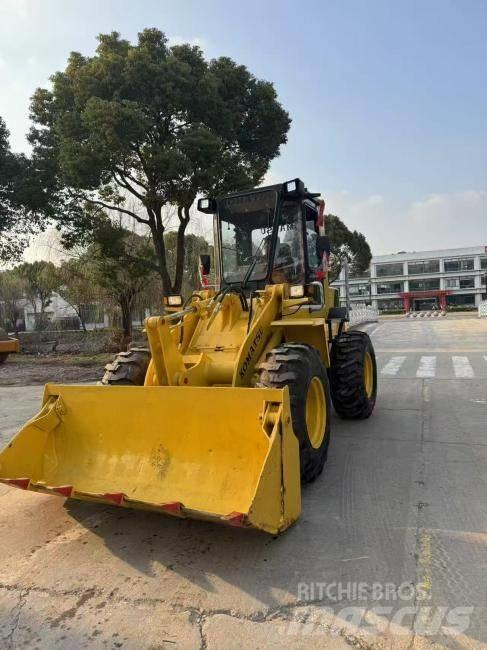 Komatsu WA 100 Incarcator pe pneuri