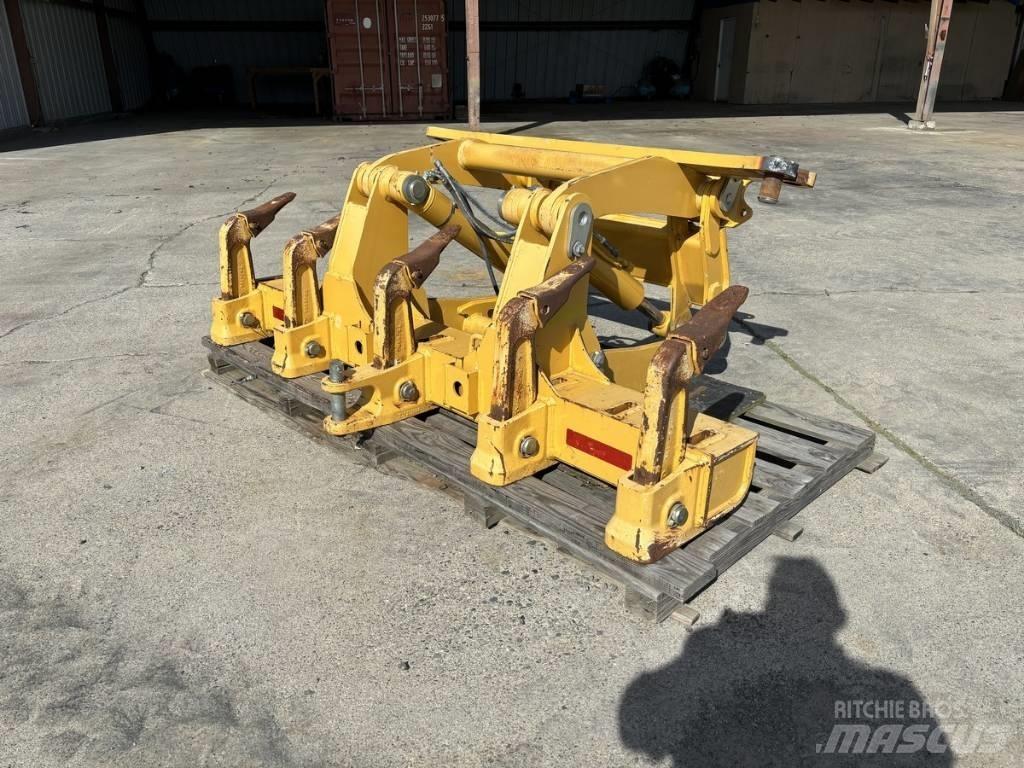 DEERE 770G Alte componente