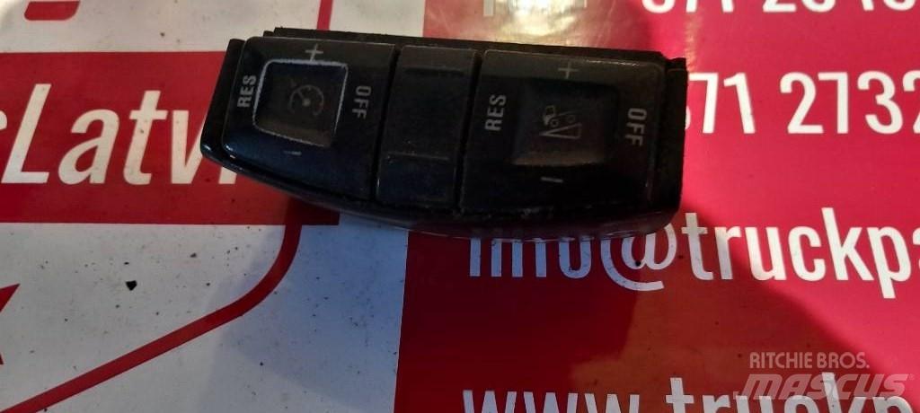 Scania R 440.   1870912 Cabine si interior