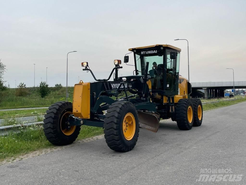 Hyundai HG130 Gredere