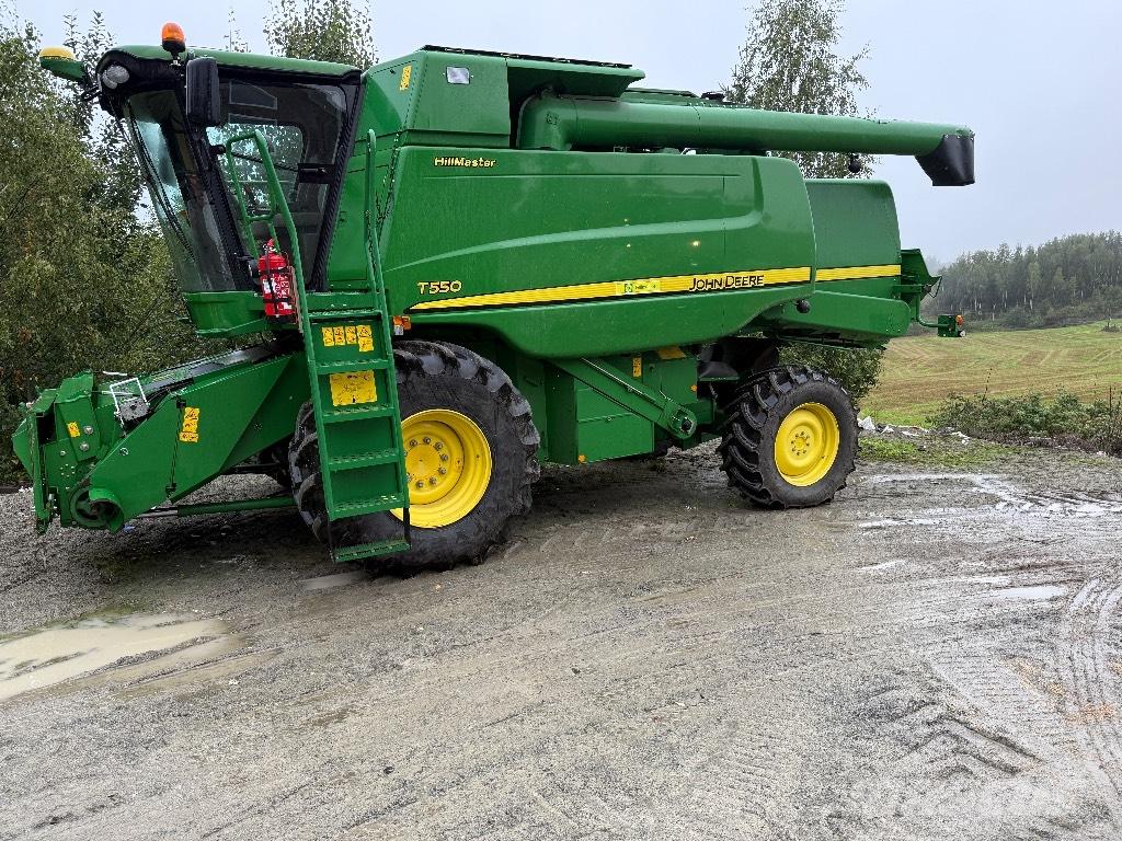 John Deere T550 Combine de secerat