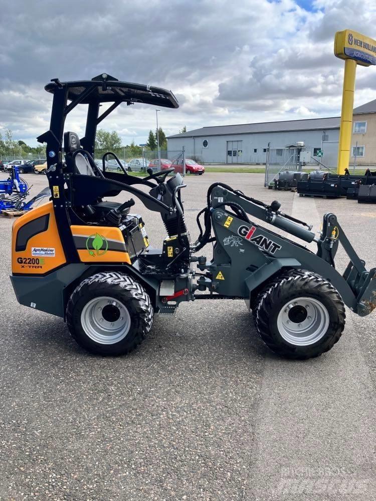  Demokörd GiANT 2200E Incarcatoare multifunctionale