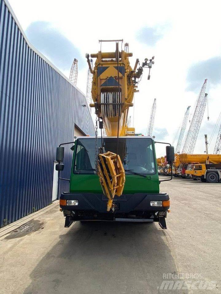 Liebherr LTM1030-2 Macara pentru orice teren