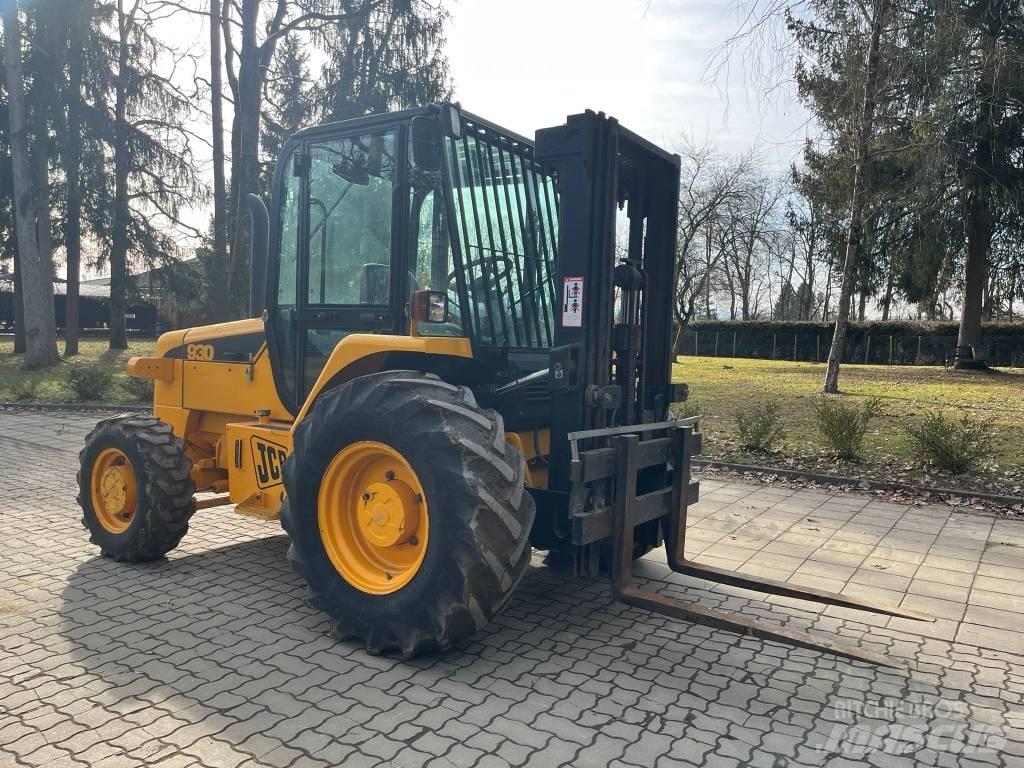 JCB 930 Masini de teren dificil