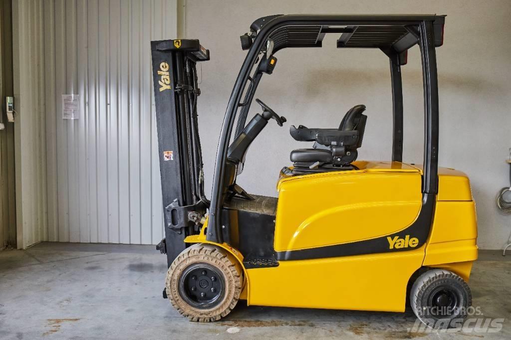 Yale ERP35VL Stivuitor electric
