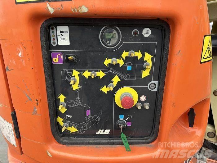 JLG E300AJP Alte ascensoare si platforme