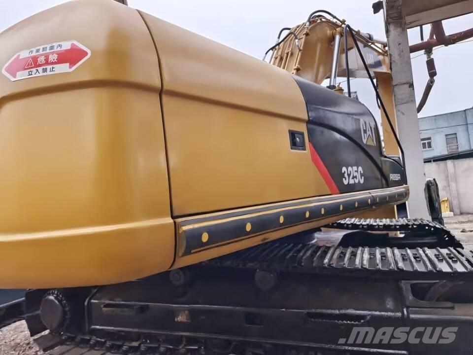CAT 325C Excavatoare pe șenile
