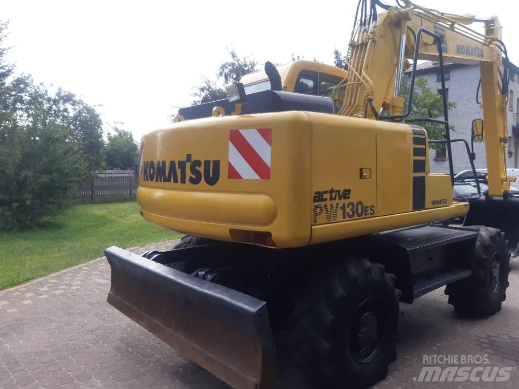 Komatsu PW 130-7 Excavatoare cu roti