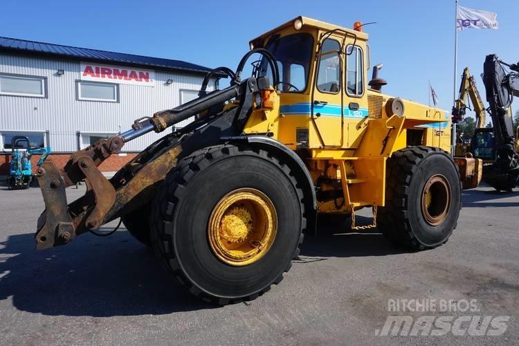 Volvo BM 120 Incarcator pe pneuri