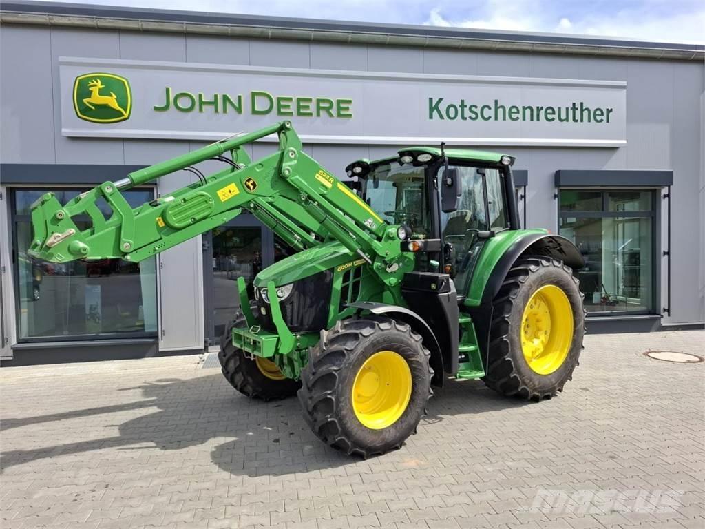 John Deere 6120M Tractoare
