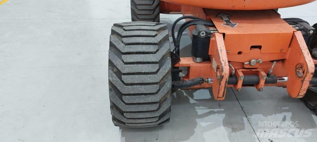 JLG 450 AJ Nacele cu brat articulat